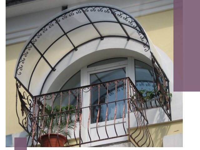 Козырьки над балконом в Орле — изготовление и монтаж